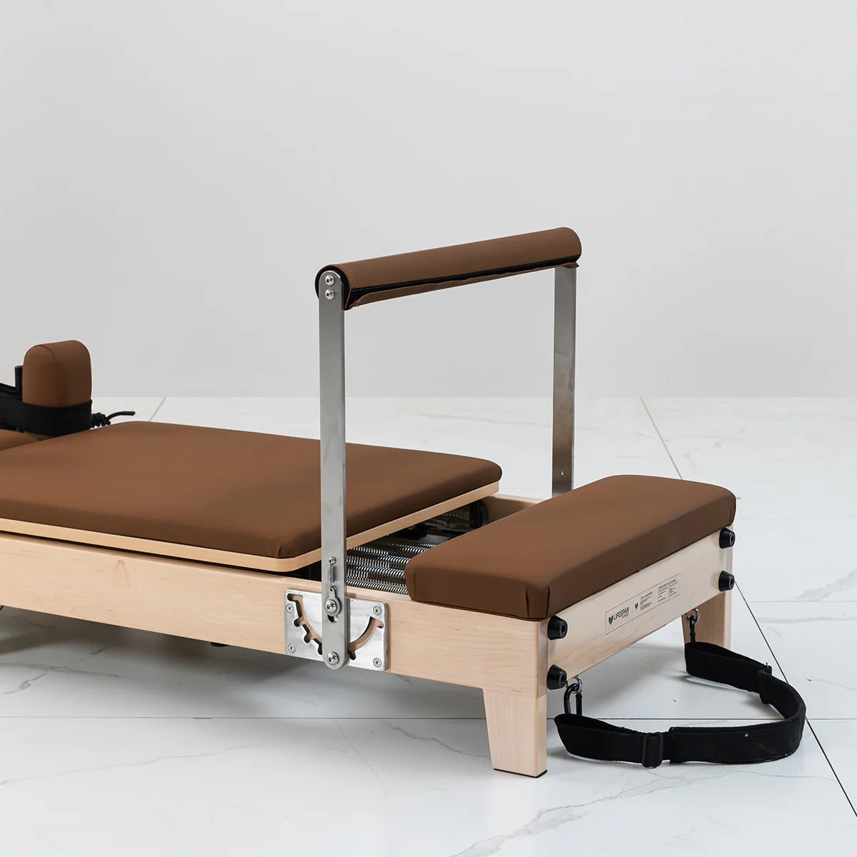 Contour Wooden Folding Reformer Machine – Espresso