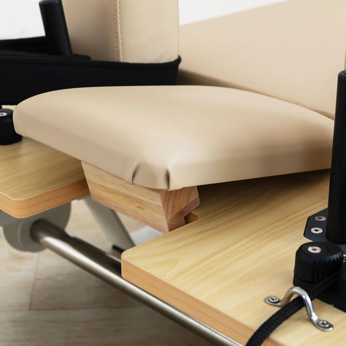 Contour Pro Folding Aluminium Pilates Reformer Machine (Beige)